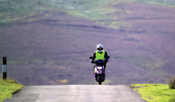 הצעה להתקין על אופנועים מכשירי מעקב