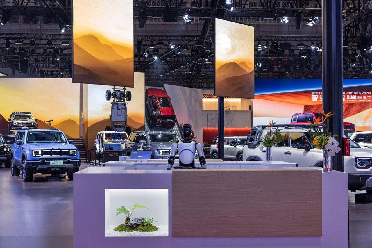 יוניברסל מוטורס רוכשת את השליטה במאגר